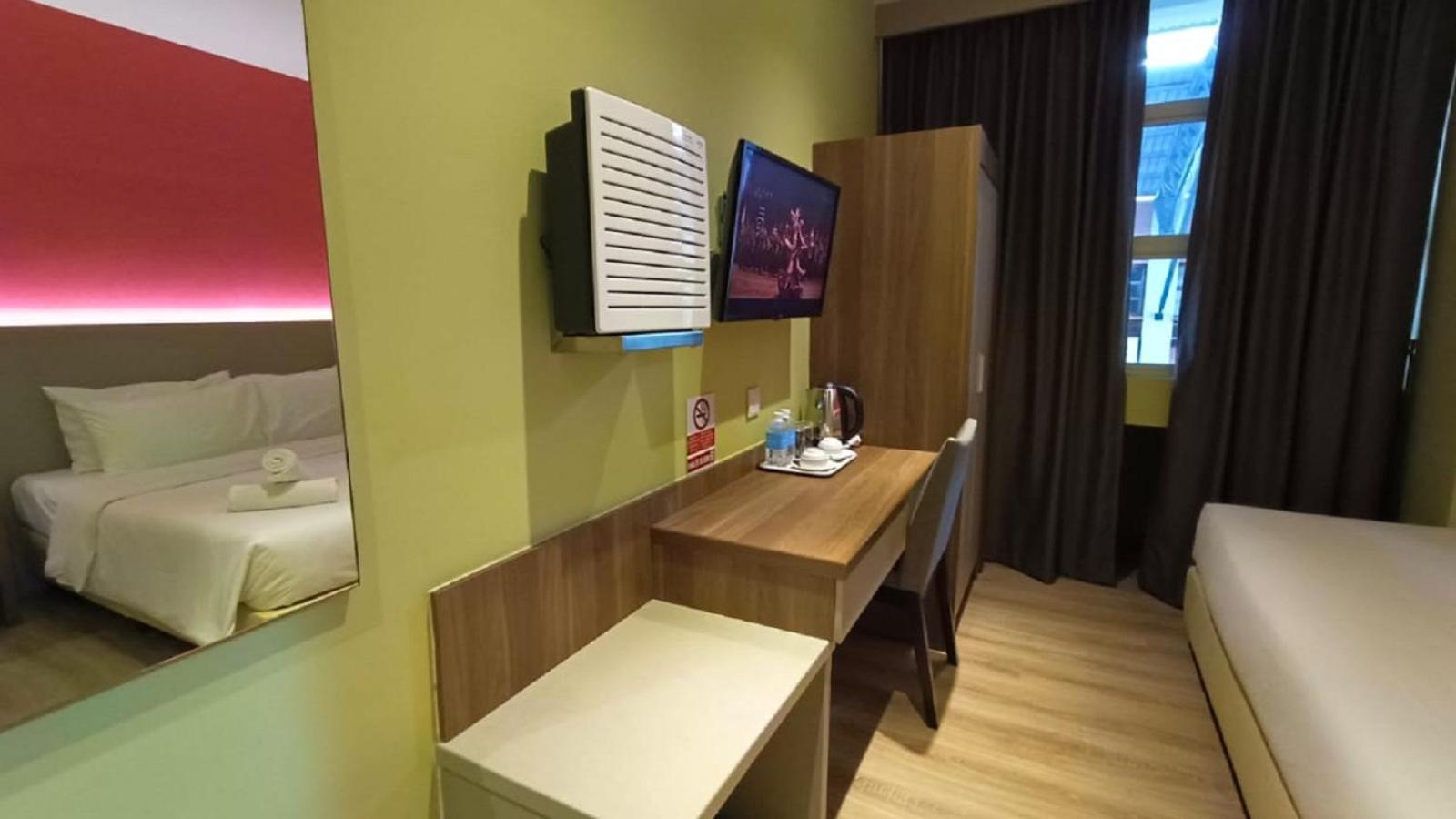 Yee Hotel Permas Jaya Джохор-Бару Экстерьер фото