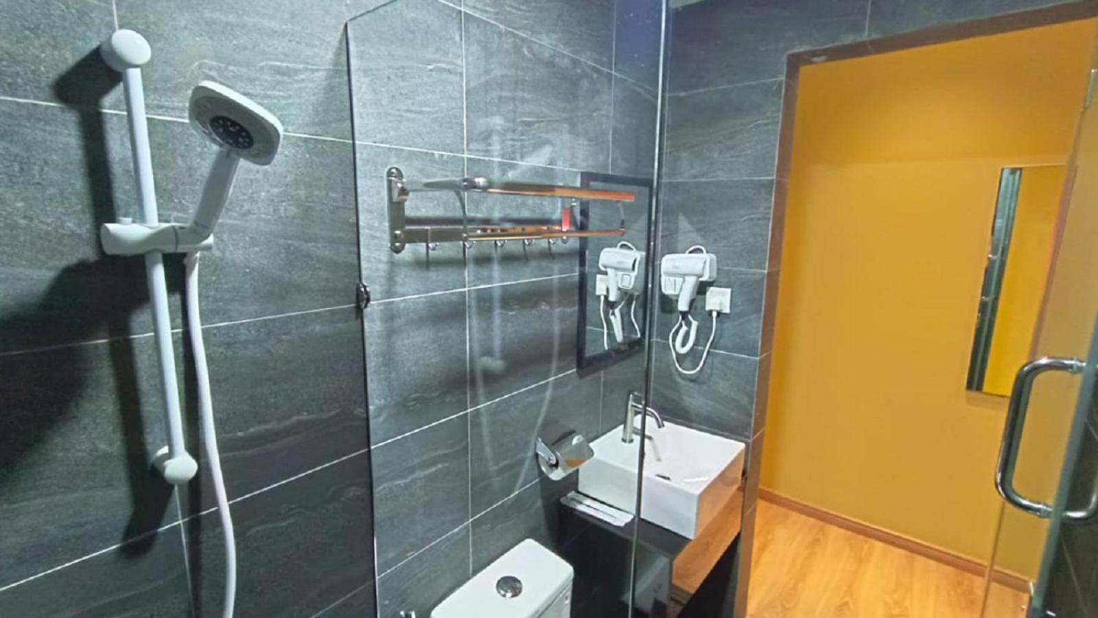Yee Hotel Permas Jaya Джохор-Бару Экстерьер фото