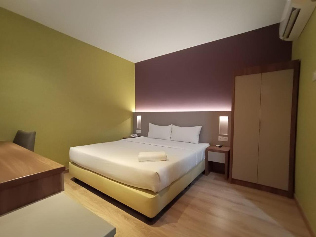 Yee Hotel Permas Jaya Джохор-Бару Экстерьер фото